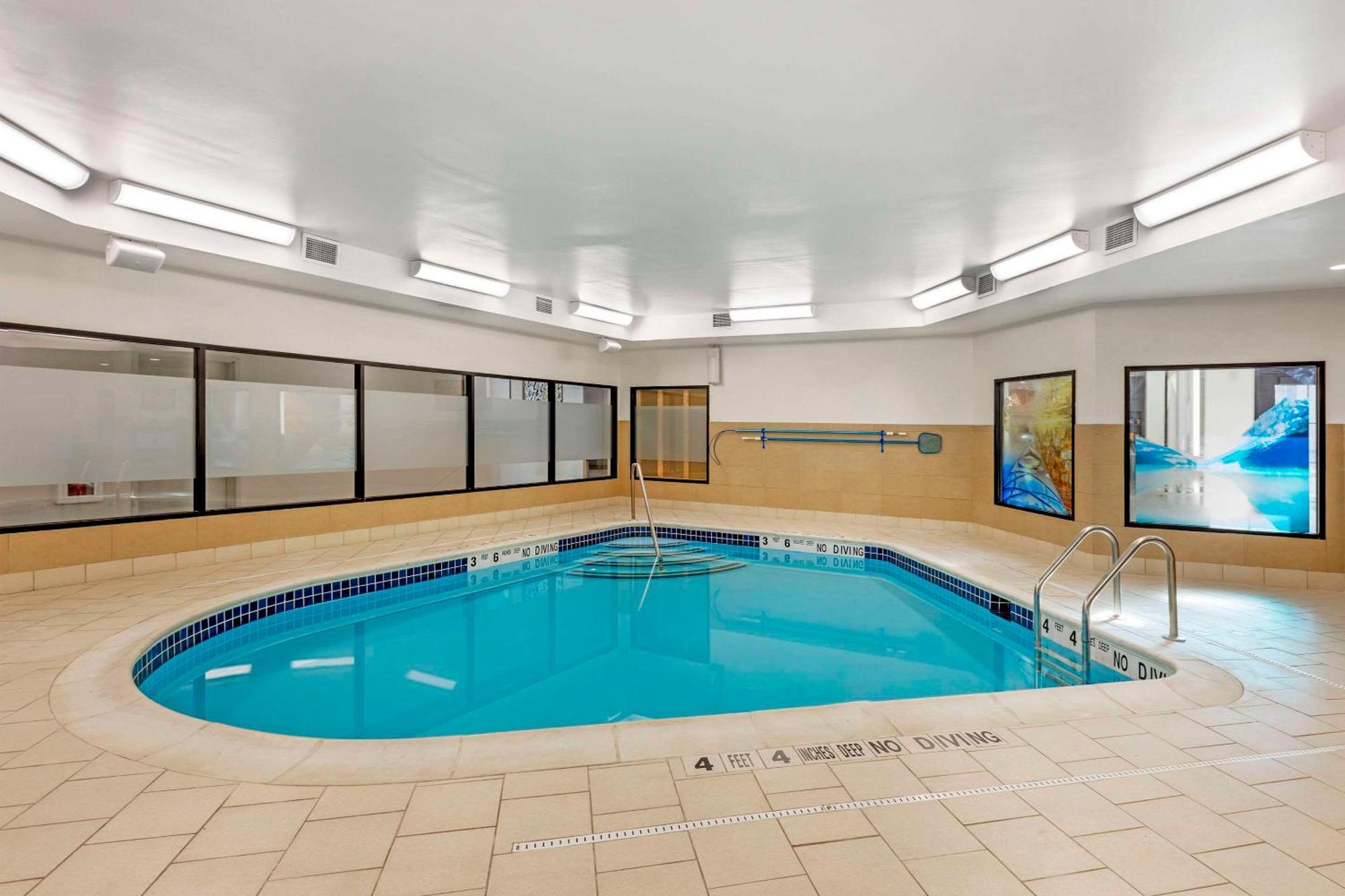 Comfort Inn & Suites Verona At Turning Stone Resort Casino Esterno foto