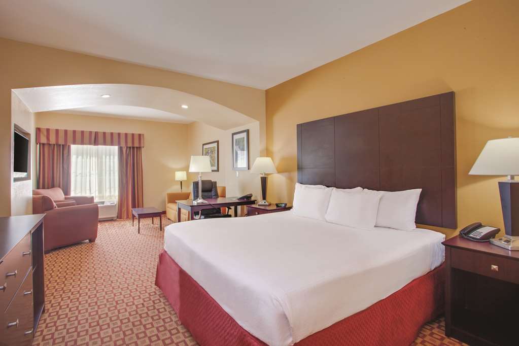 Comfort Inn & Suites Verona At Turning Stone Resort Casino Camera foto