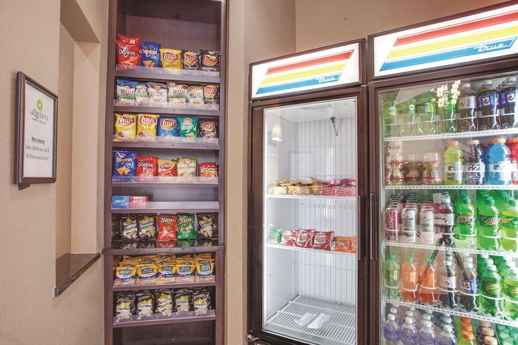 Comfort Inn & Suites Verona At Turning Stone Resort Casino Amenities foto